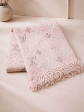 Authentic Louis Vuitton Monogram Wool Scarf Pink Fringe